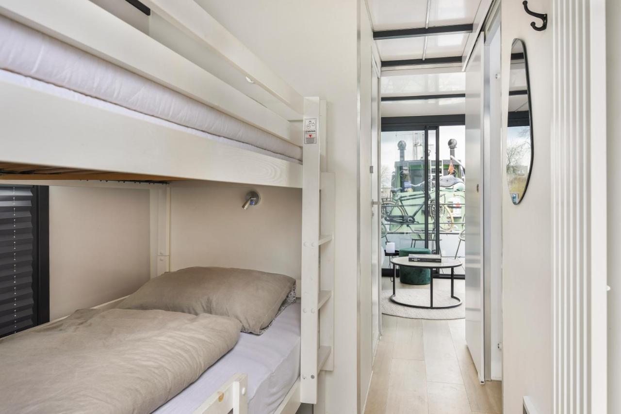 Cosy Tiny Houseboats Near Beach And Restaurants By Weltevreden Experience 제이볼데 외부 사진