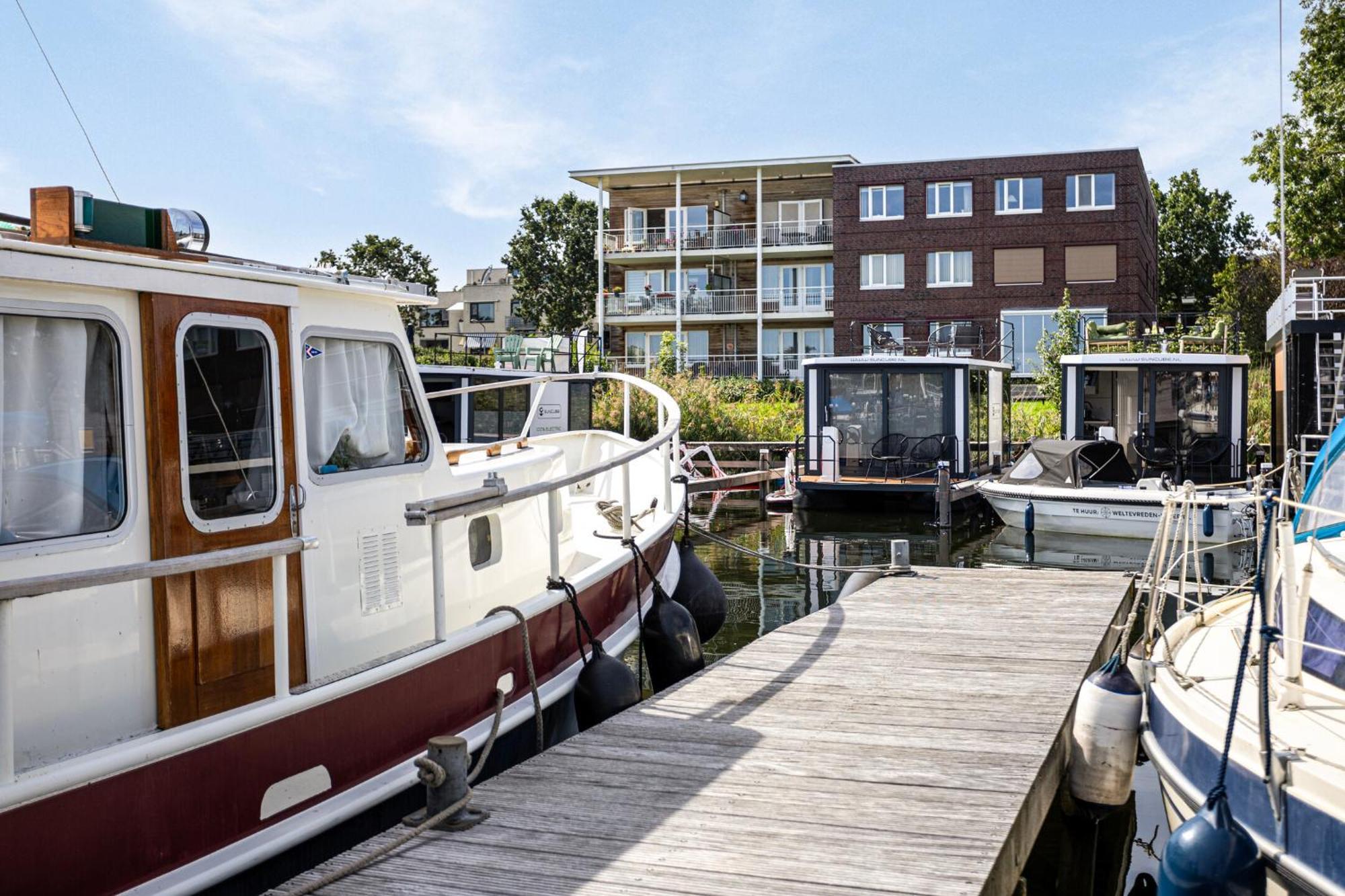 Cosy Tiny Houseboats Near Beach And Restaurants By Weltevreden Experience 제이볼데 외부 사진